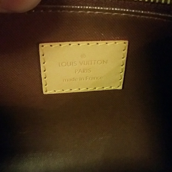 Kings toiletry bag from Louis Vuitton - Picture 5 of 5